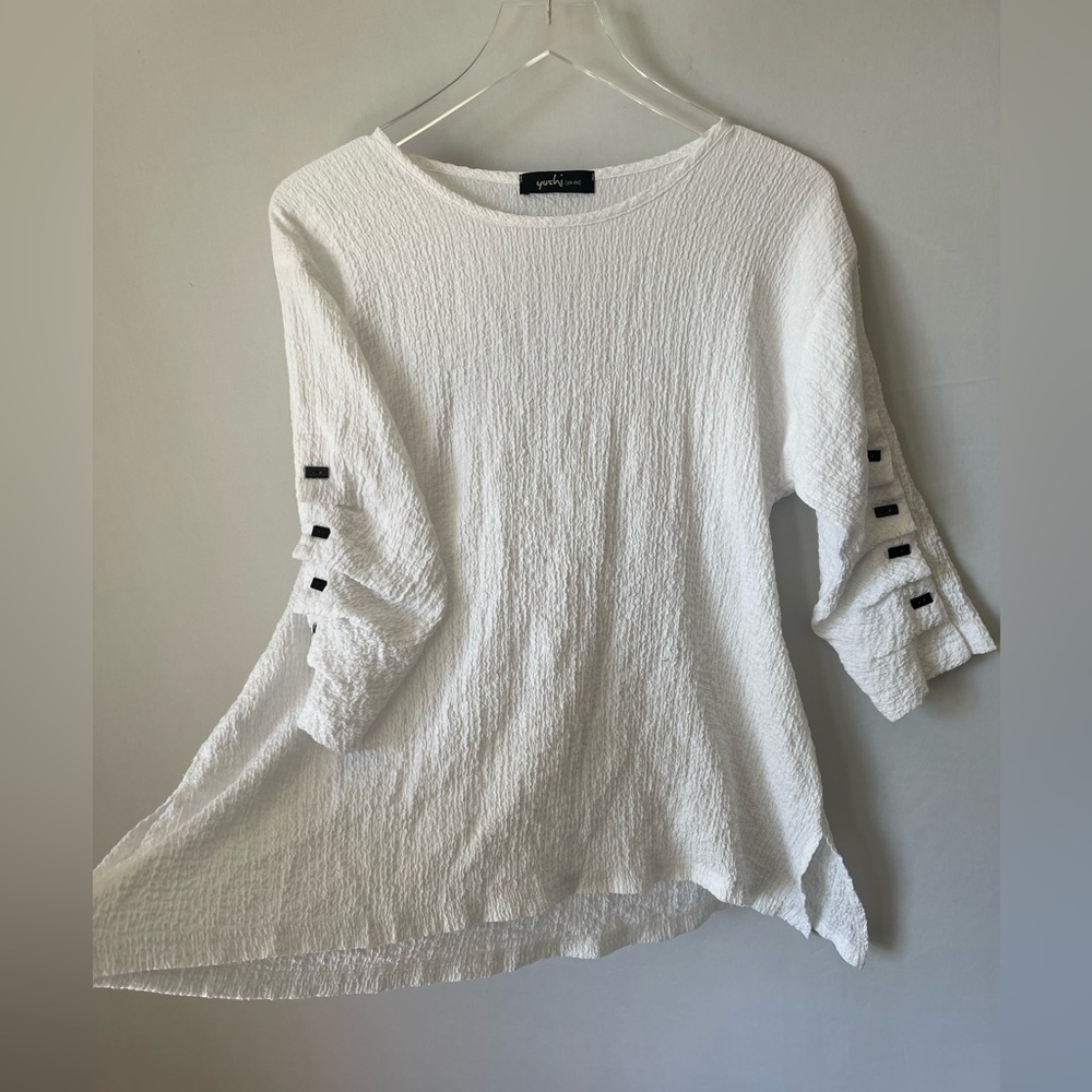 Yushi Lagenlook White Top w Button Sleeve Detail M
